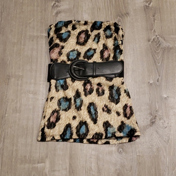 Wet Seal Tops - Tube top with detachable belt